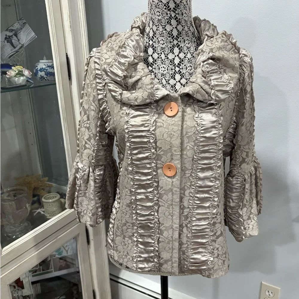 Damee Inc Lace Ruffle Blazer - Cream